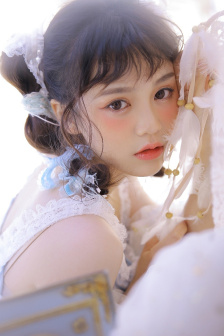 少妇厨房与子伦视频播放